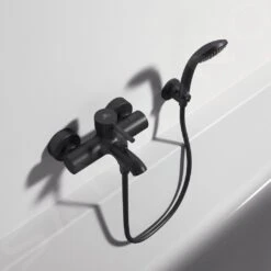 Ideal Standard CeraLine - Grifo De Pared Para Bañera Con Accesorios, Negro BC270XG -Ideal Standard Ventas 78ae3b53bac63e7934d5f822