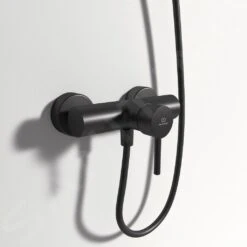 Ideal Standard CeraLine - Grifo De Ducha De Pared, Negro BC200XG -Ideal Standard Ventas c5b24a63d275ccb38d30cff9